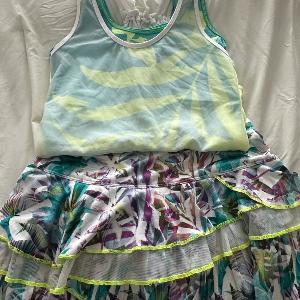 LUCKY IN LOVE SHIRT & SKIRT/SKORT XS FLORAL LEAF PRINT TIERED PUPRLE TEAL TENNIS